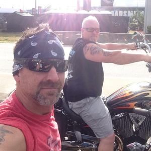 Meet your Posher, Dustin